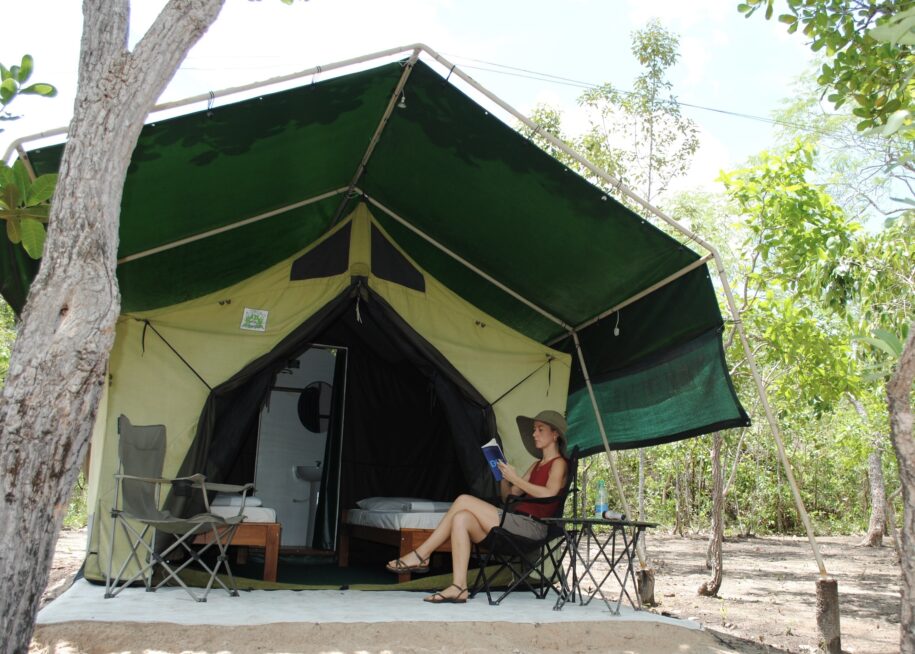 Tenda aberta com gente KORUBO 2